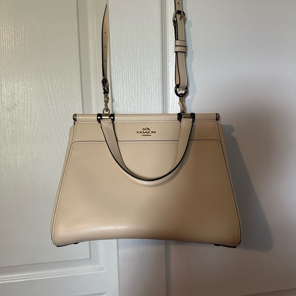 Coach Handbags - Coach Beige Leather Shoulder Bag